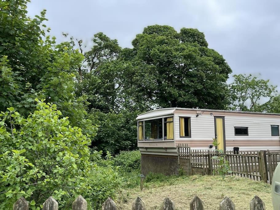 Hare Meadow Lodge Mellor  Екстериор снимка